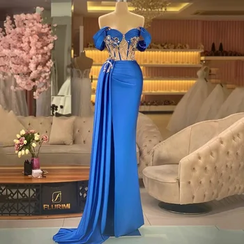 Luxusné Royal Modrá Morská víla Crystal Korálkové Večerné Šaty Off Ramenný Satin Strane Split Dubaj Arabských Porm Šaty vestidos de noche