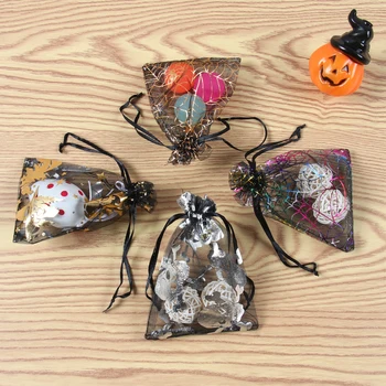25pcs 10x14cm Halloween Organza Darčeková Taška Šnúrkou pavučina Multi Farebná Tlač Darčekové Balenie Vysoko Kvalitných Candy Bag